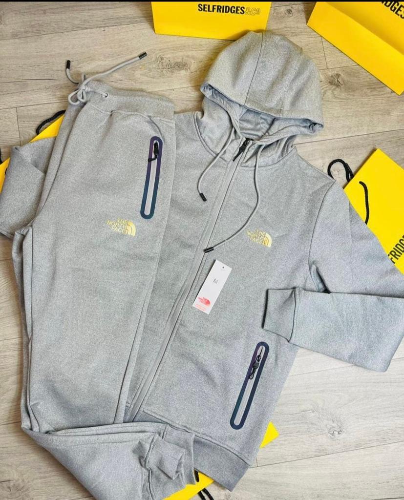 mens north face tracksuit